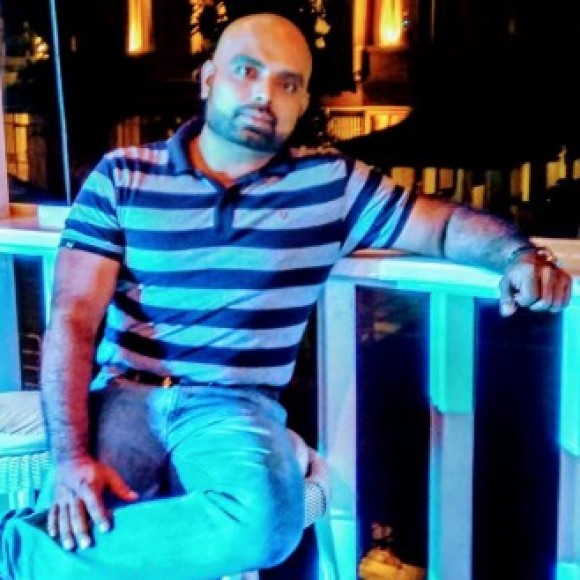 Profile picture of Charith Rodrigo