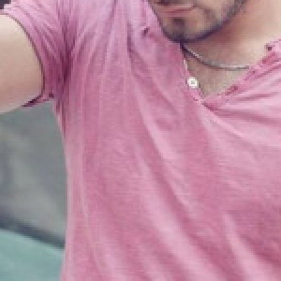 Profile picture of dinelka hasanjith( only girls and ladies message)