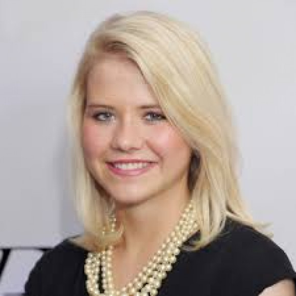 Profile photo of Lisa