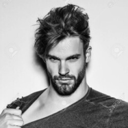 Profile photo of Alex Sanz