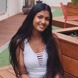 Profile picture of Raveena