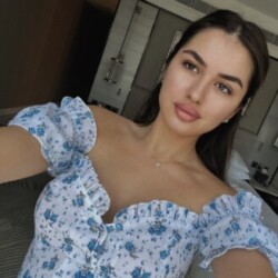 Profile picture of ali