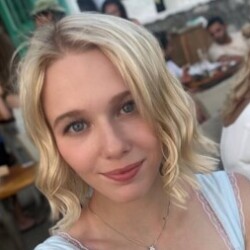 Profile photo of SashaWalking