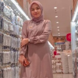 Profile photo of Annisa Ismaya