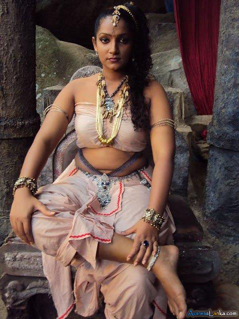 nipuni-preksha-mendis-15-1-2