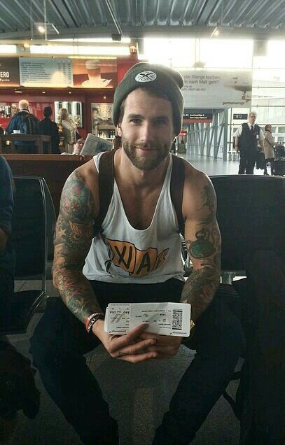 e04985acdf9f7fbcb2676f2bac0cd8f2-hot-guys-andre-hamann-tattoo